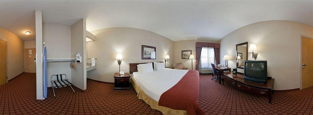 Holiday Inn Express Metropolis By Ihg Dış mekan fotoğraf