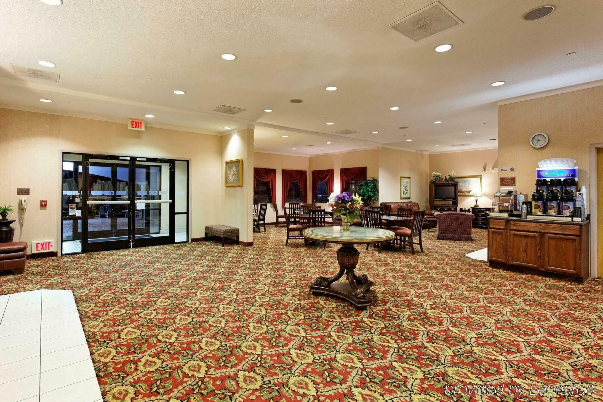 Holiday Inn Express Metropolis By Ihg Dış mekan fotoğraf